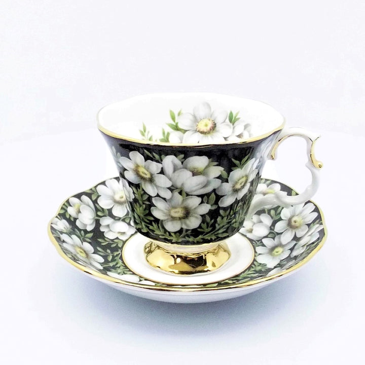 Royal Albert tazza da té Mountain Avens porcellana inglese decori smalto finiture oro fiore A-S885-4 - Gioielleria Capodagli