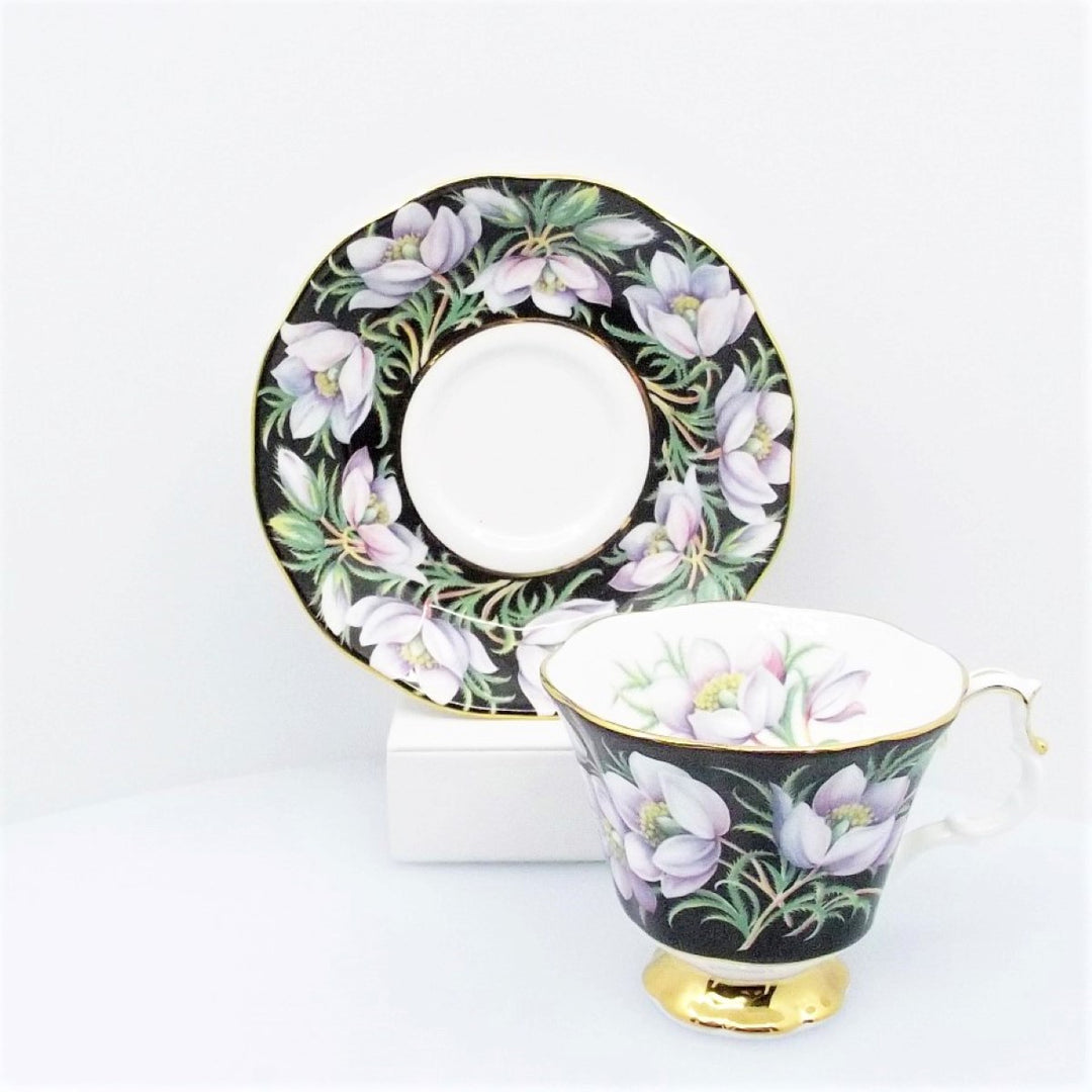 Royal Albert tazza da té Prarie Crocus porcellana inglese decori smalto finiture oro fiore A-S885-1 - Gioielleria Capodagli