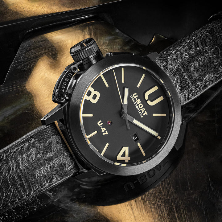 Reloj U-BOAT Classic U-47 AB1 47mm negro Acabado automático de acero PVD negro 9160
