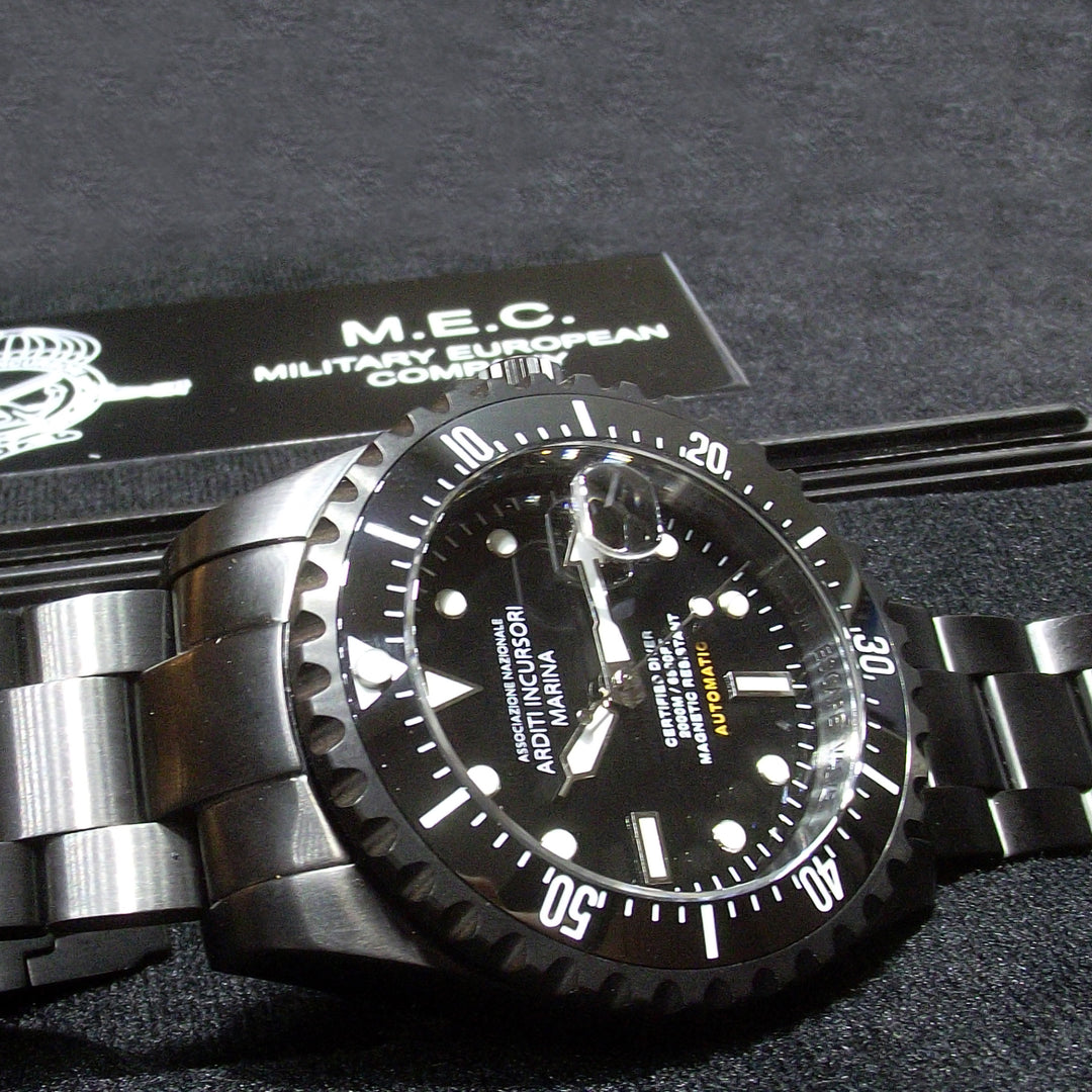 M.E.C. reloj Asociación Nacional de Incursionistas Ariti Marina 45mm acero automático negro acabado PVD negro GA3-PBR (25)