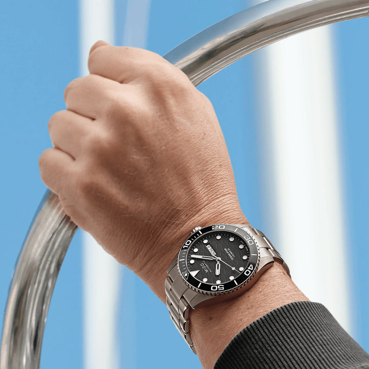 Reloj Mido Ocean Star 200C Titanium 42.5mm negro automático de titanio M042.430.44.051.00