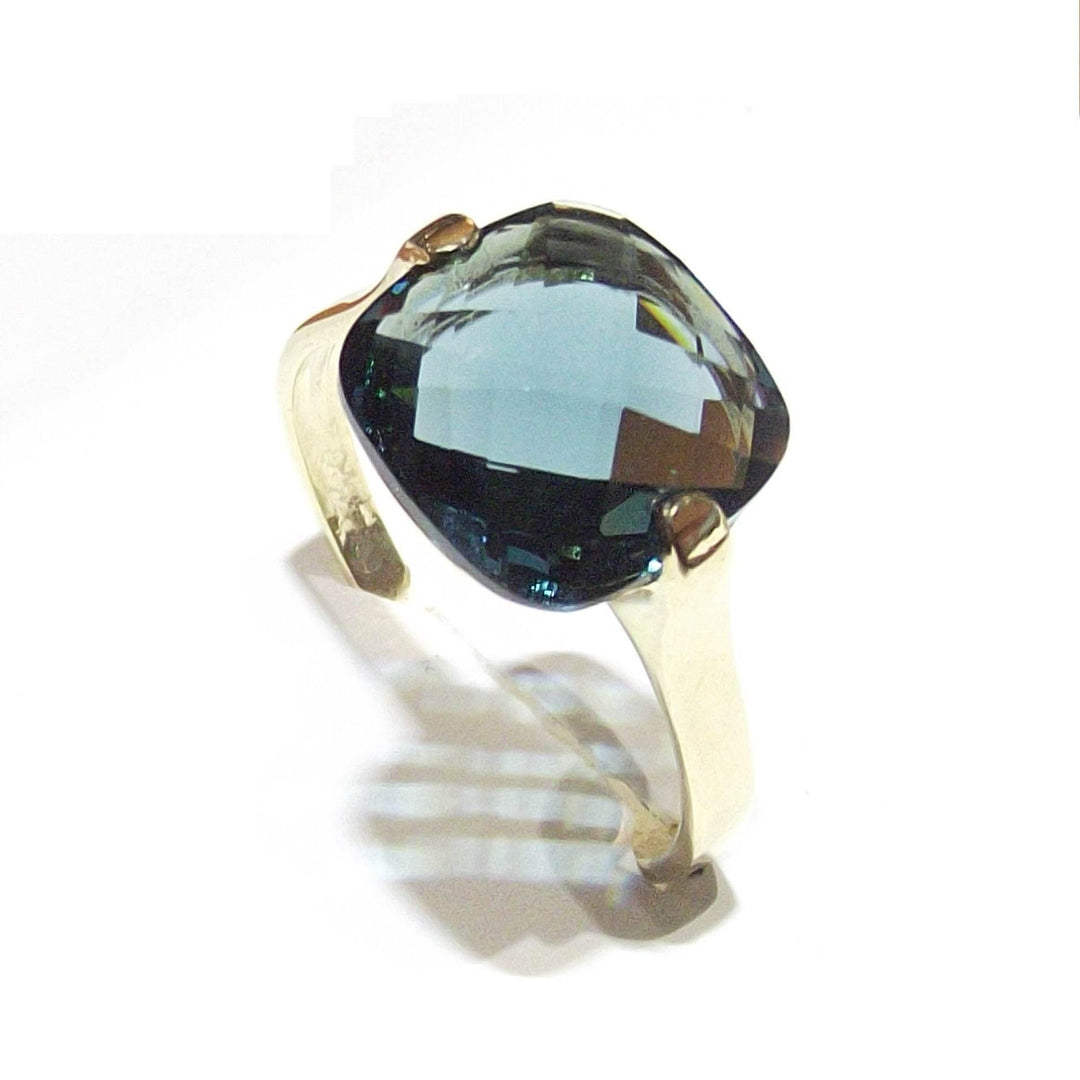 Anello tipo nudo oro 9kt quarzo idrotermale color Iolite verde 16 - Gioielleria Capodagli