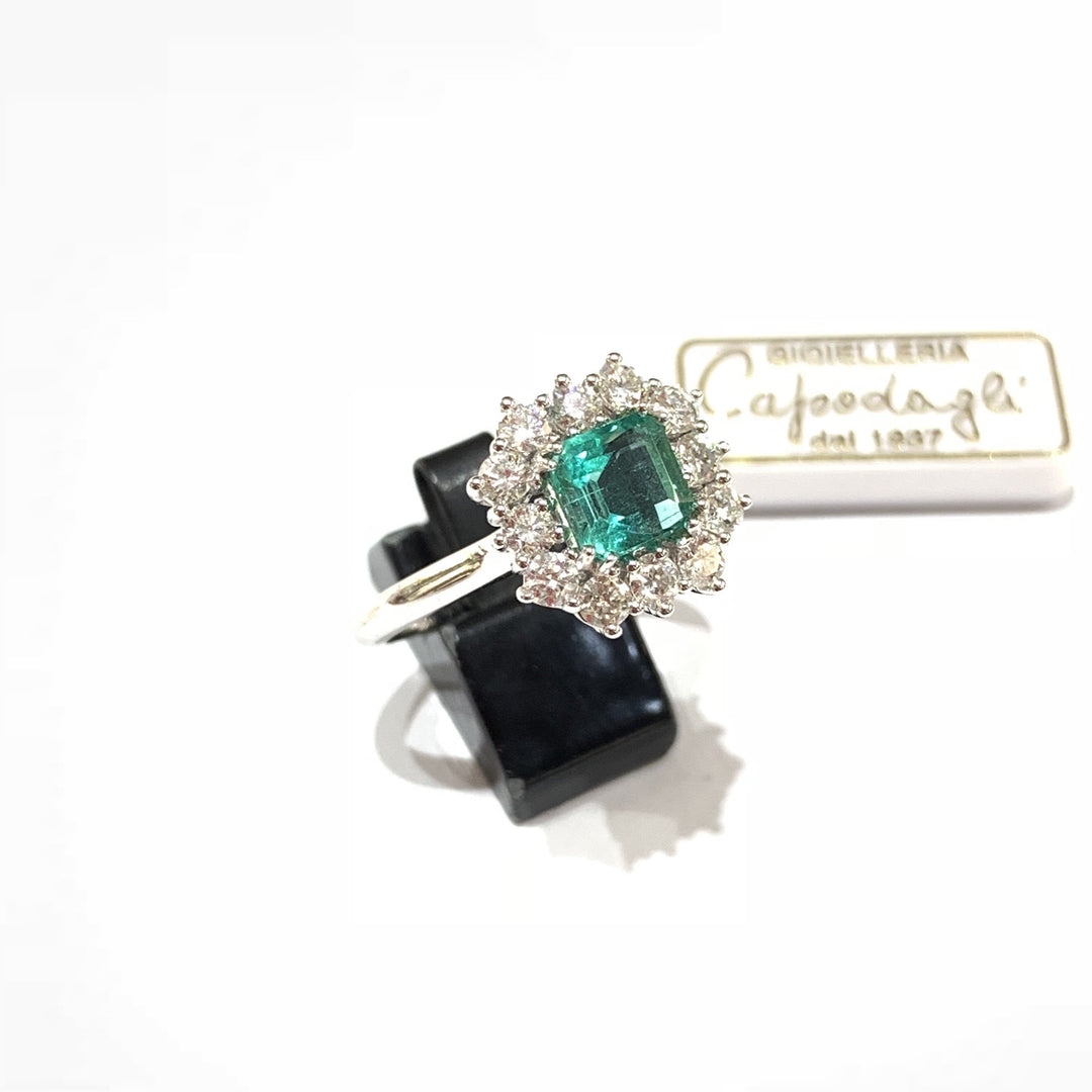 Capodagli anello oro bianco 18kt Smeraldo e diamanti - Gioielleria Capodagli