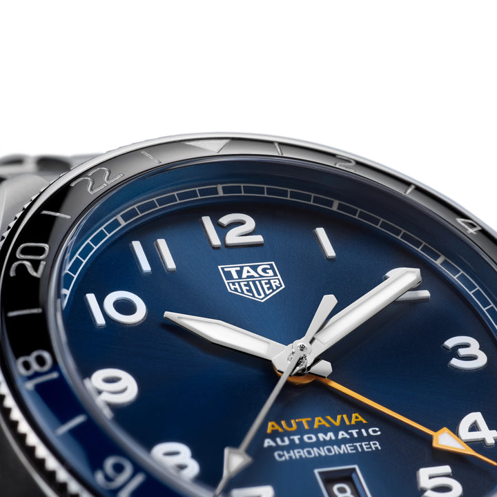 Montre TAG Heuer Autavia COSC GMT Calibre 7 Edition Limitée 42mm bleu acier automatique WBE511A.BA0650